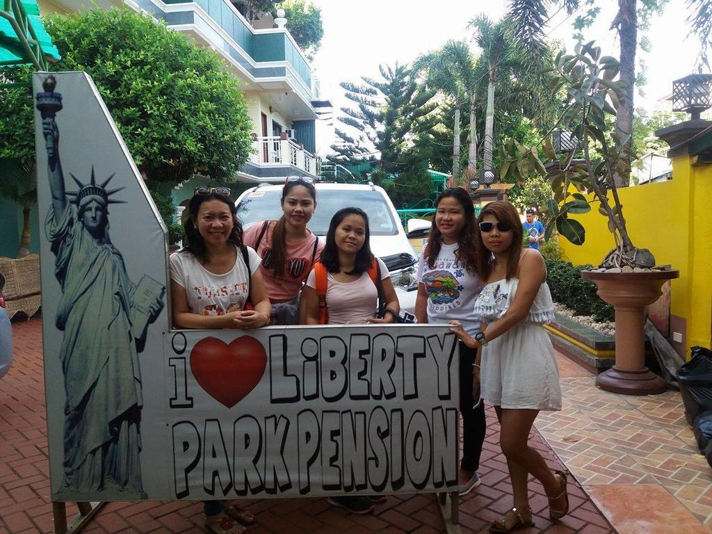 Liberty Park Pension Puerto Princesa Exterior foto